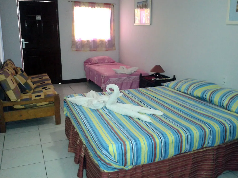 Hotel Apartamentos Cecil Paradise Willemstad