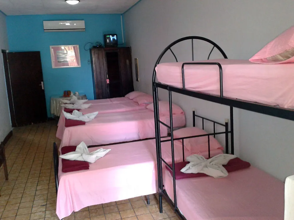 Apartamentos Cecil Paradise Willemstad Hotel
